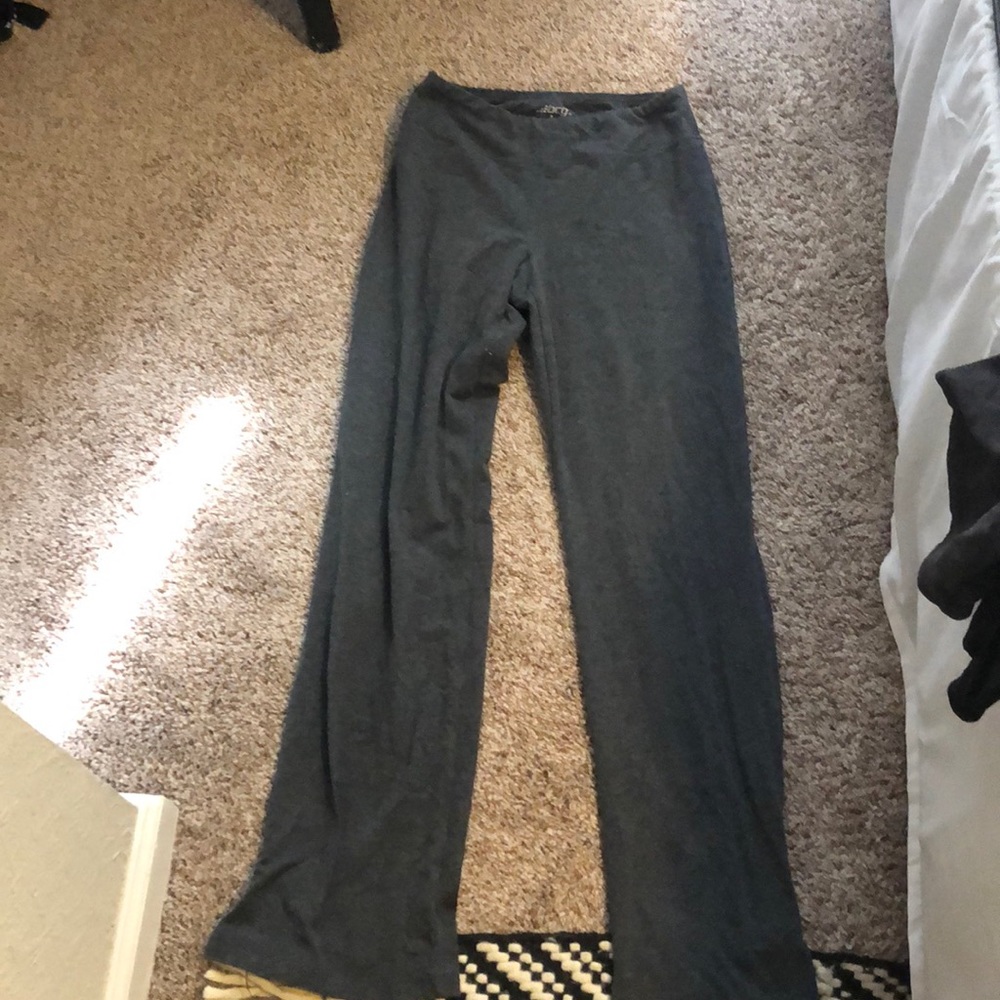 Grey yoga pants